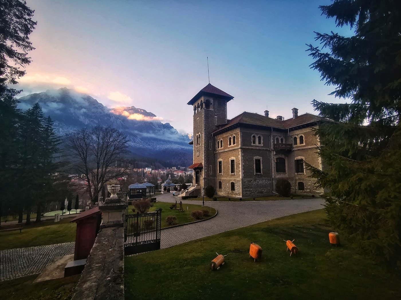 Castelli di Bran, Peleș e Cantacuzino — 3